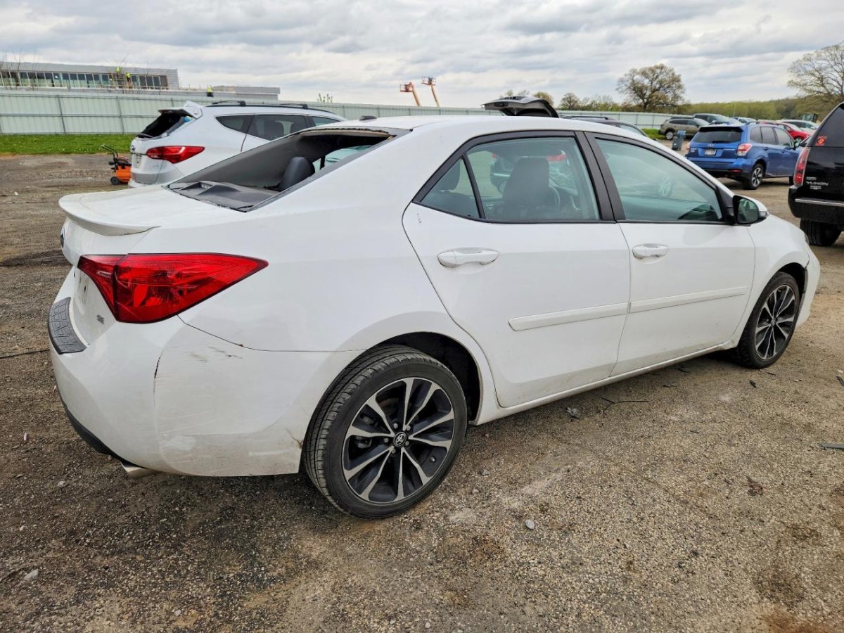 Toyota Corolla SE