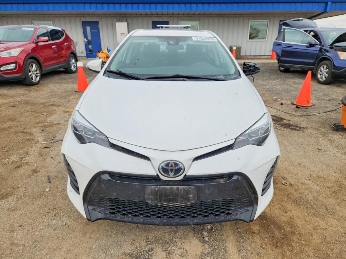 Toyota Corolla SE