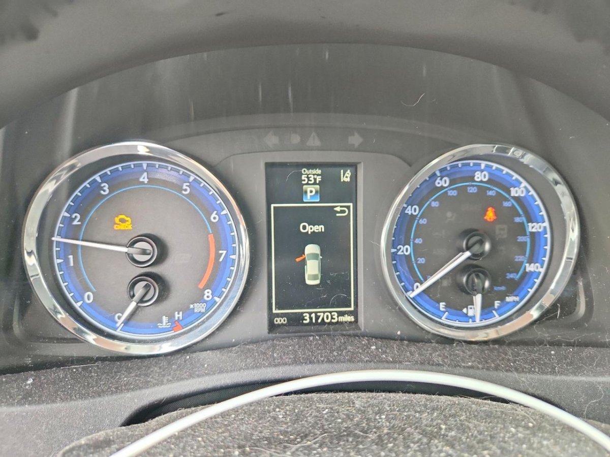 Toyota Corolla SE