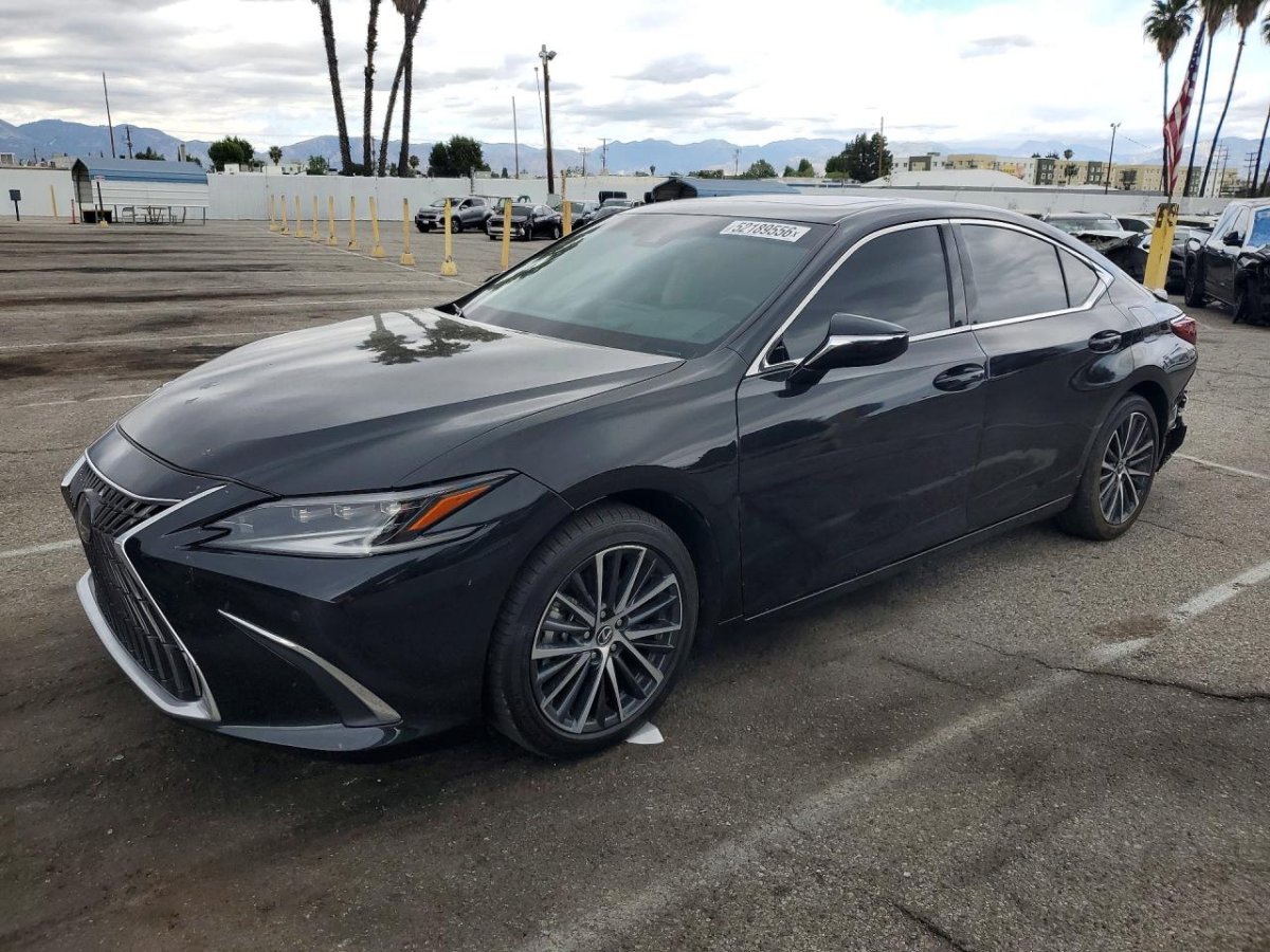 Lexus ES 300H BASE