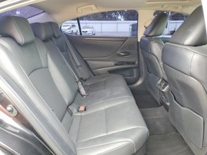 Lexus ES 300H BASE