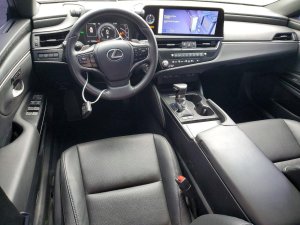 Lexus ES 300H BASE