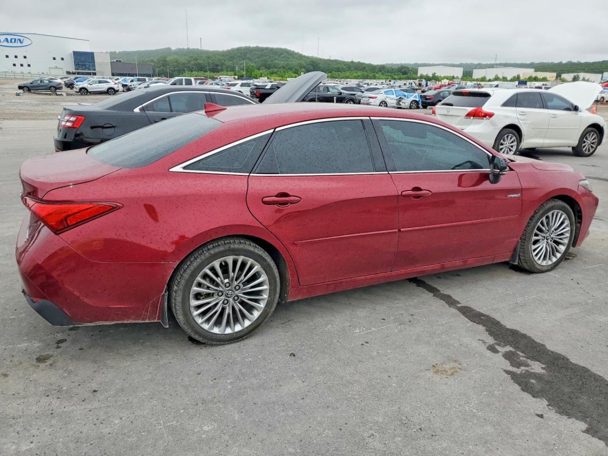 Toyota AVALON HYBRID LIMITED