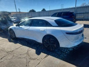 Moto LUCID MOTORS AIR TOURING