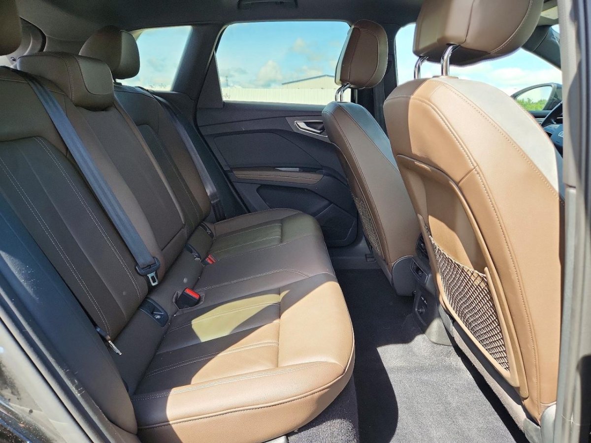 Audi Q4 E-TRON PREMIUM