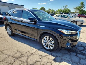 Infiniti QX50, Essential
