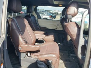 Toyota Platinum 7-Passenger