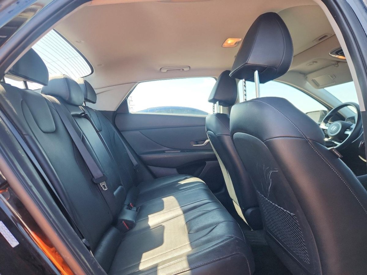 Hyundai ELANTRA HYBRID LIMITED