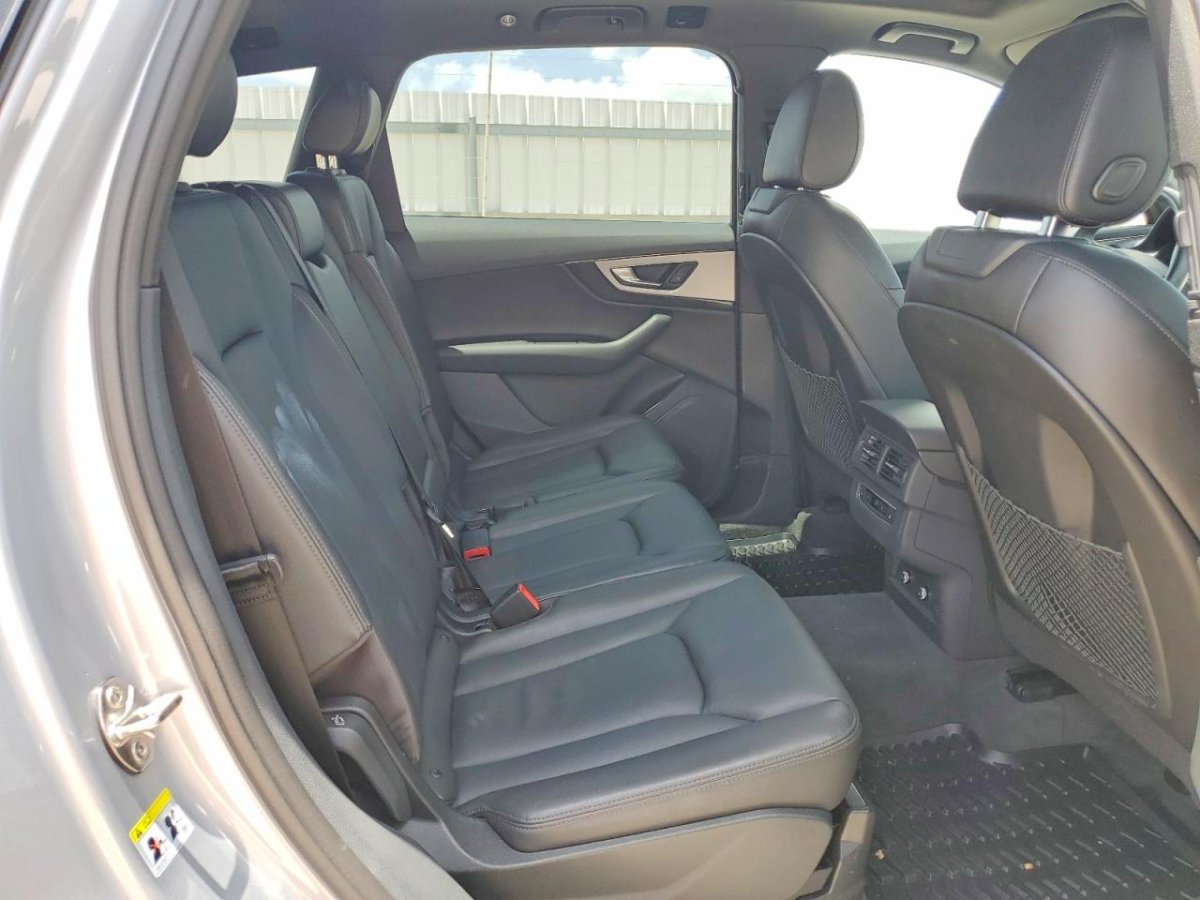 Audi Q7, Premium