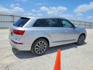 Audi Q7, Premium