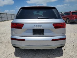 Audi Q7, Premium