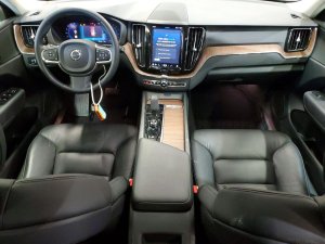 Volvo XC60, B5 Momentum