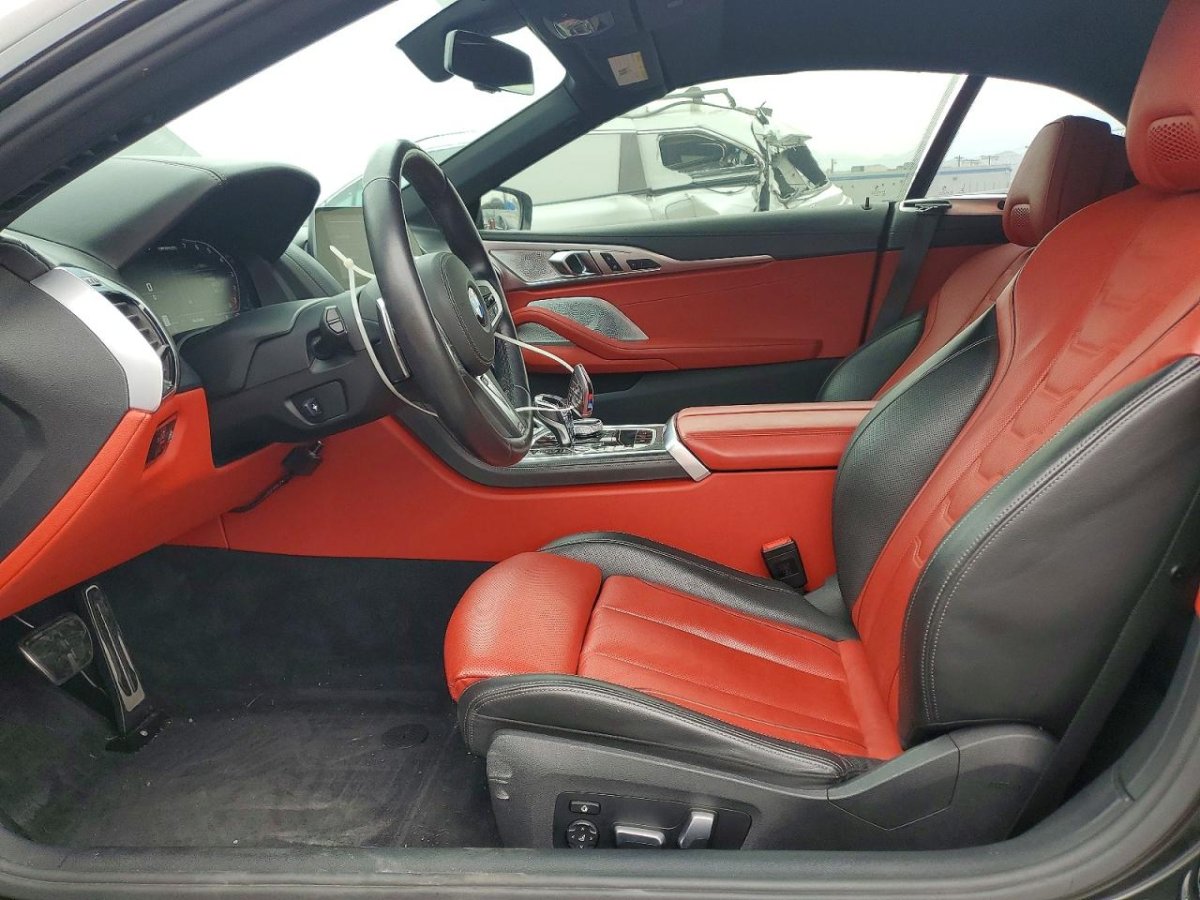 BMW M850XI