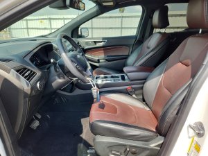 Ford Edge, Titanium