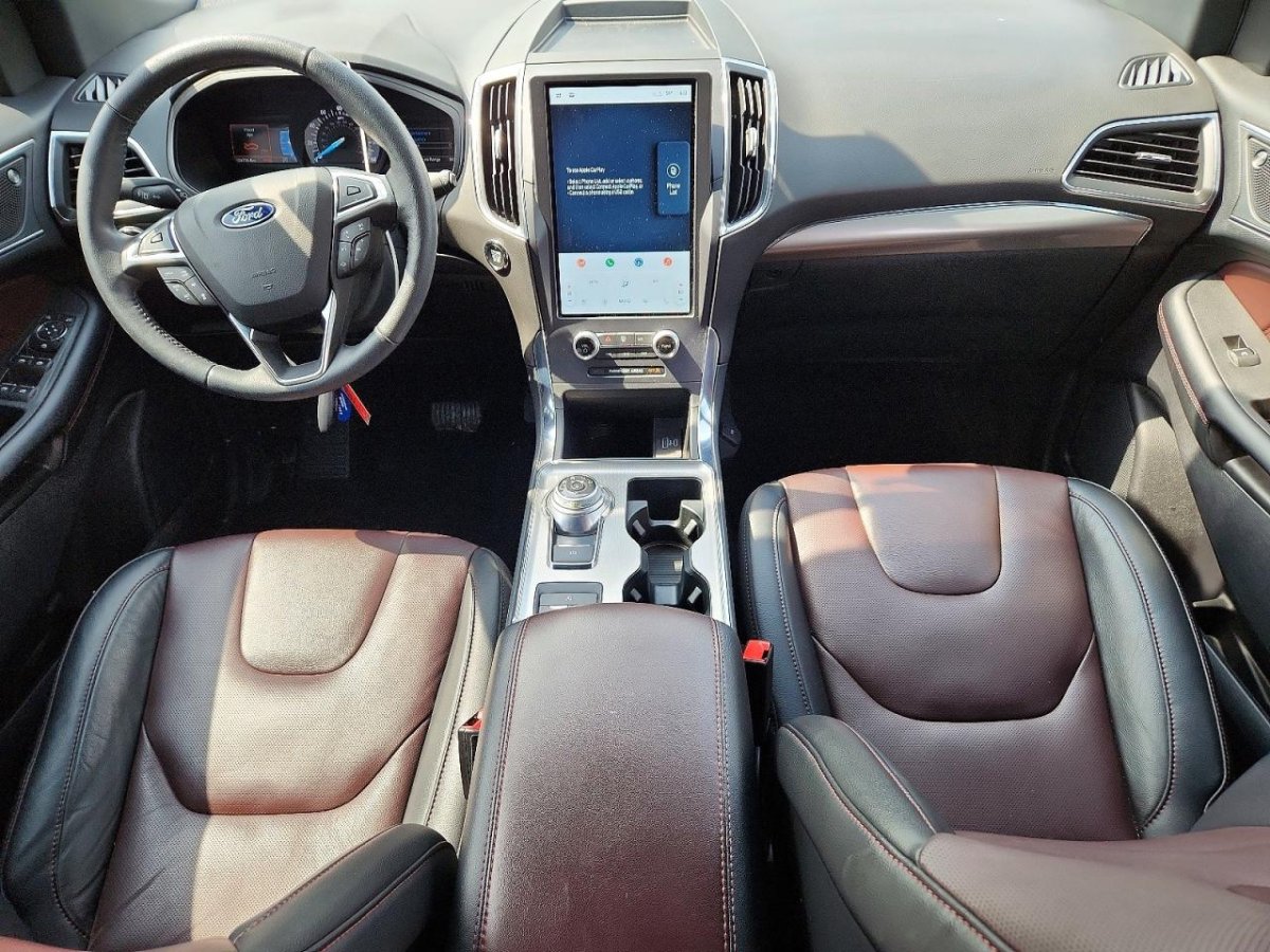 Ford Edge, Titanium
