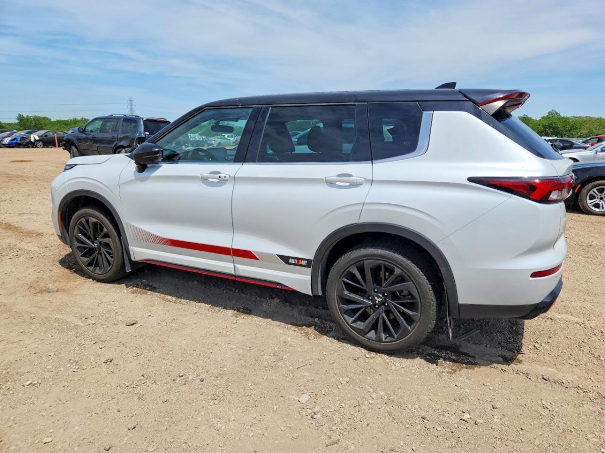 Mitsubishi Outlander, SE