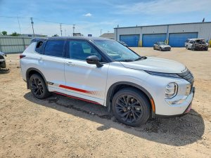Mitsubishi Outlander, SE