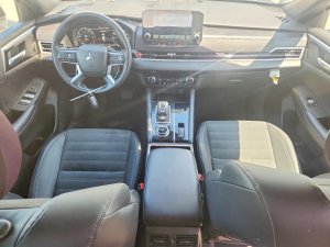 Mitsubishi Outlander, SE