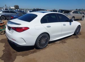 Mercedes-Benz C 300, Sedan