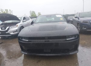 Moto  CHARGER DAYTONA R/T AWD