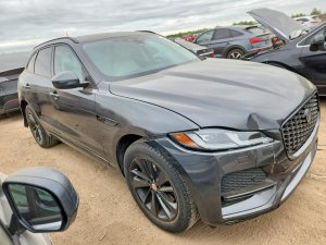 Jaguar F-PACE S