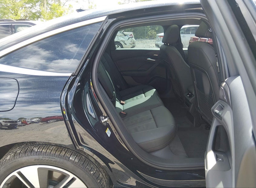 Audi 2025 Audi A6 E-Tron, Premium Plus