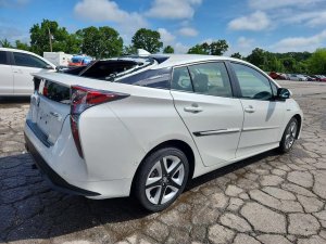 Toyota PRIUS FOUR TOURING