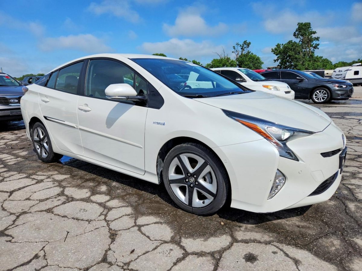 Toyota PRIUS FOUR TOURING
