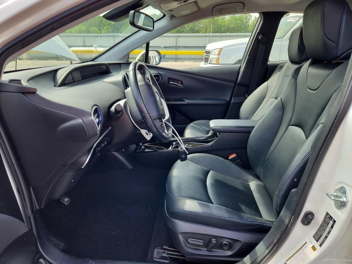 Toyota PRIUS FOUR TOURING
