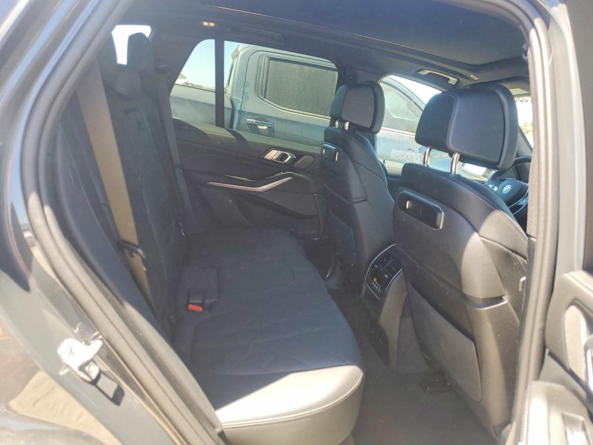 BMW X5 XDRIVE50E
