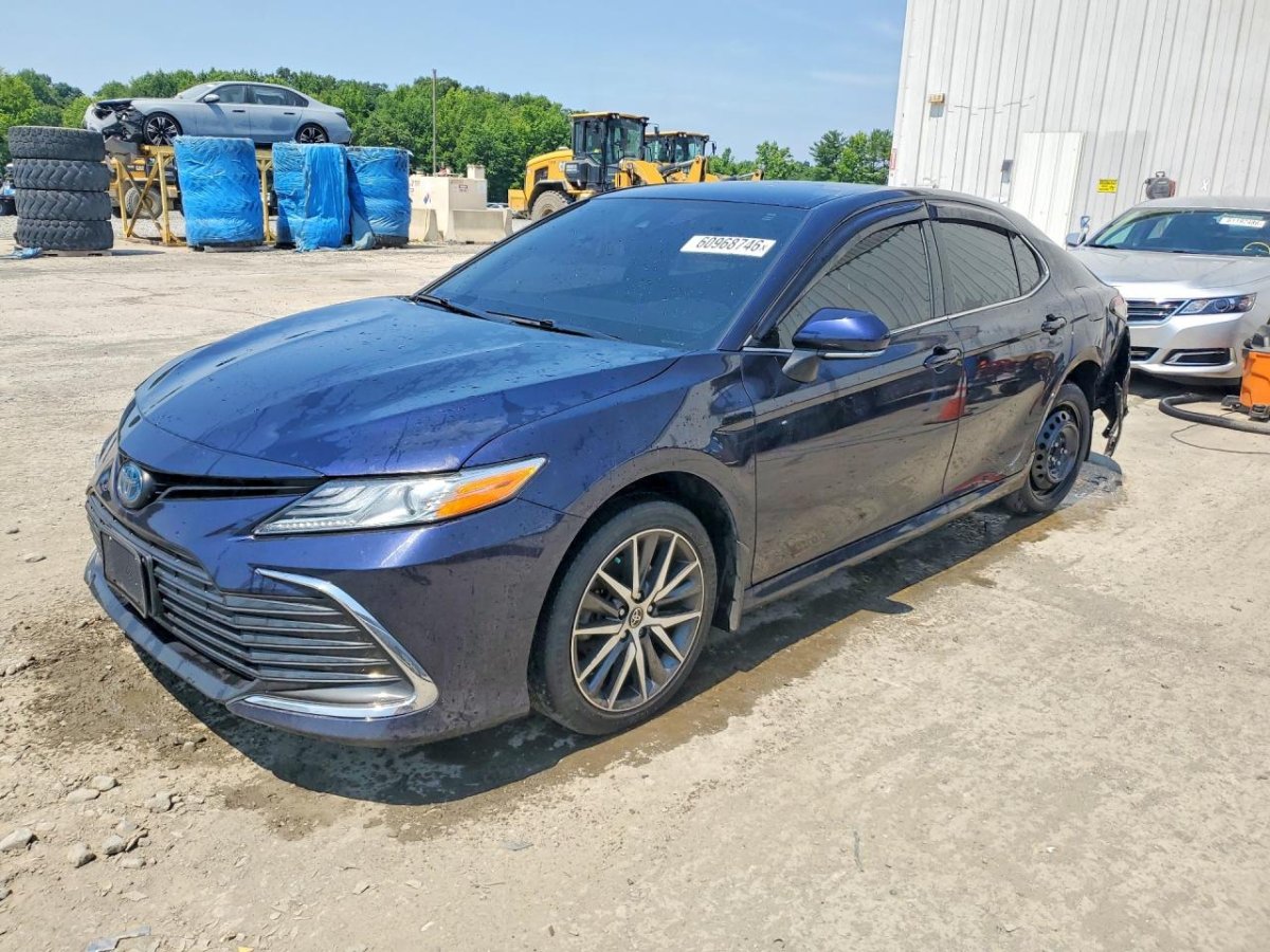 Toyota CAMRY XLE