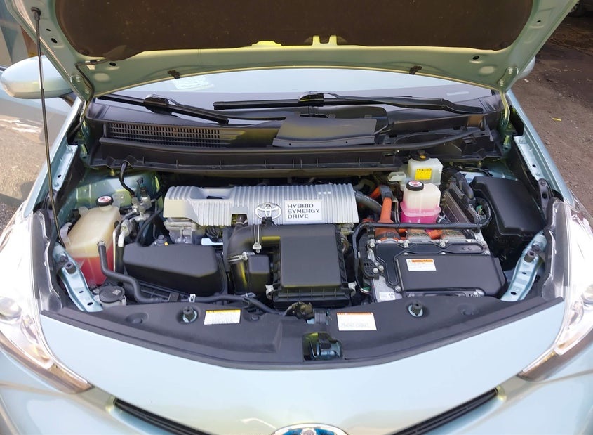 Toyota PRIUS V FOUR