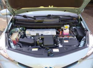 Toyota PRIUS V FOUR