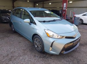 Toyota PRIUS V FOUR