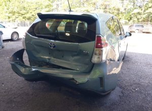 Toyota PRIUS V FOUR