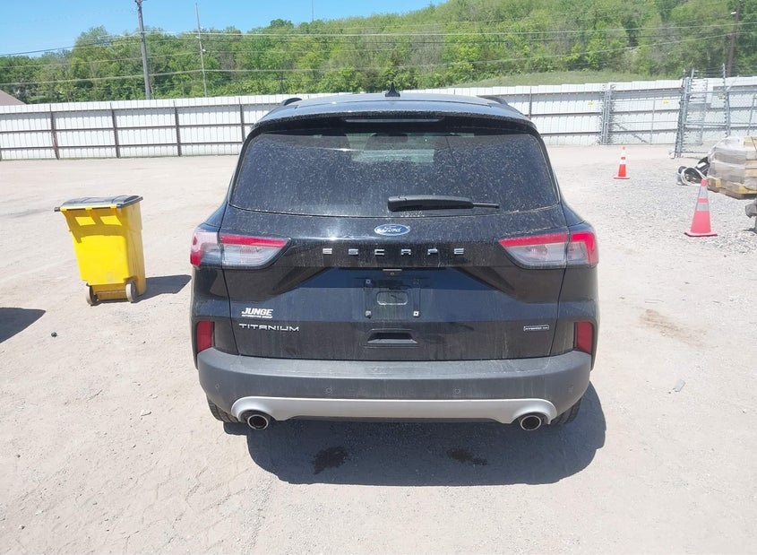 Ford ESCAPE TITANIUM HYBRID