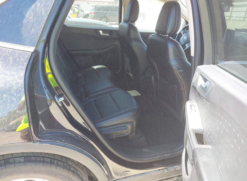 Ford ESCAPE TITANIUM HYBRID