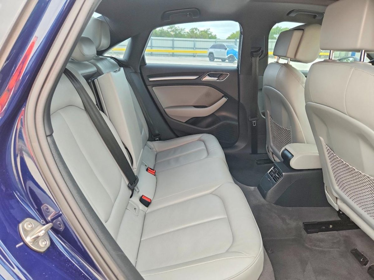 Audi A3, Premium