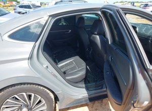 Hyundai Sonata, Limited