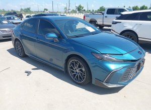Toyota Camry, SE