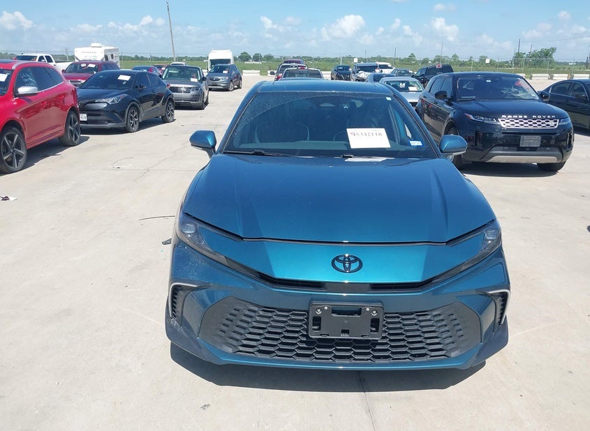 Toyota Camry, SE