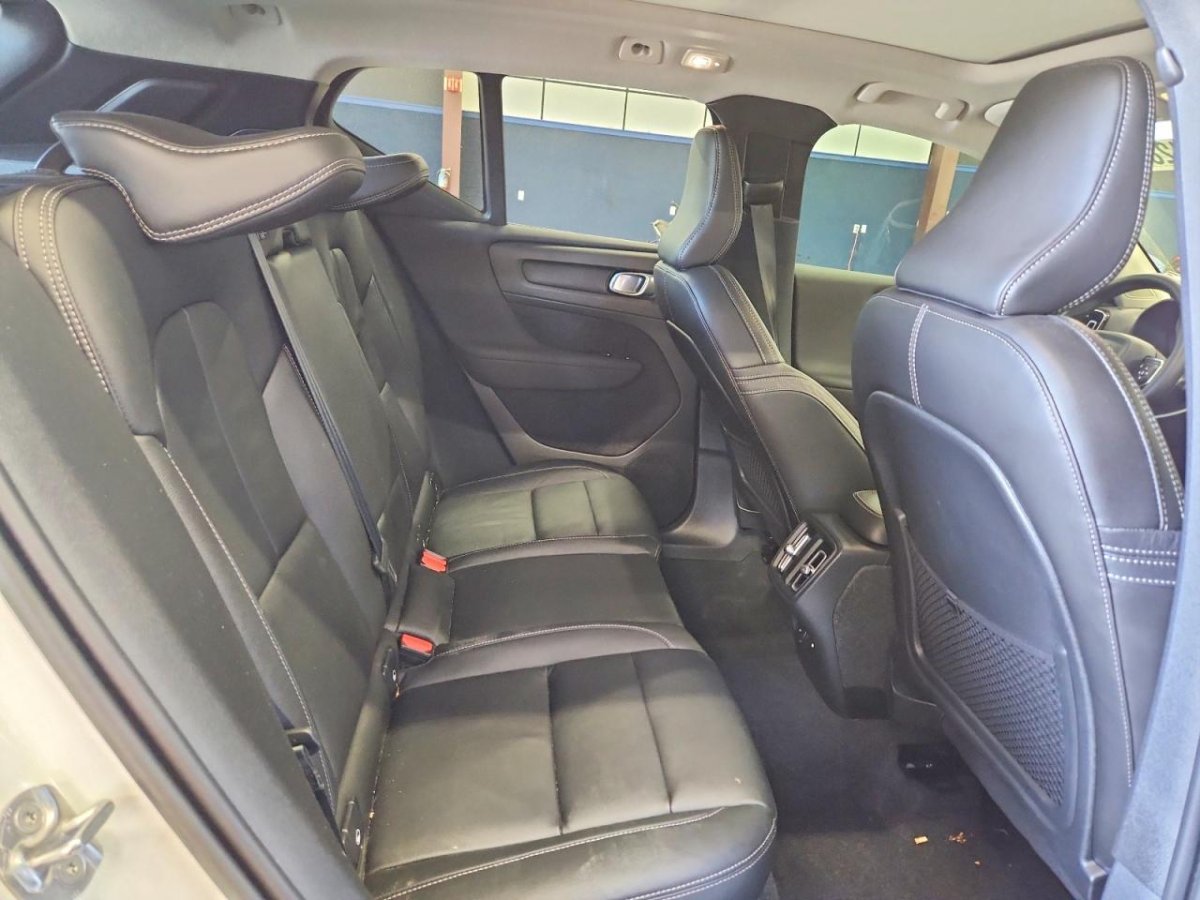 Volvo XC40 PLUS