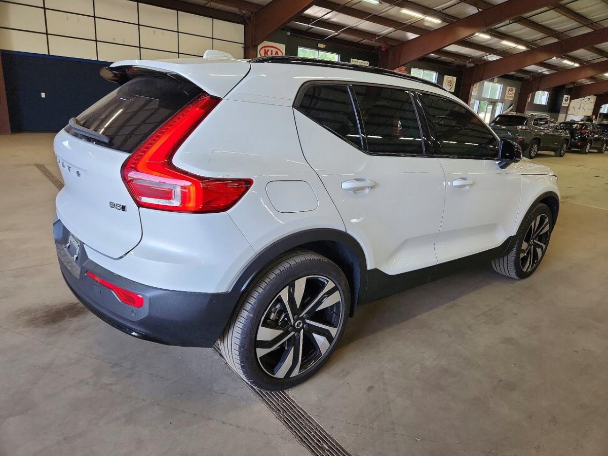 Volvo XC40 PLUS