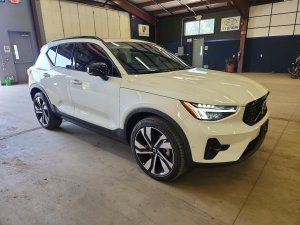 Volvo XC40 PLUS