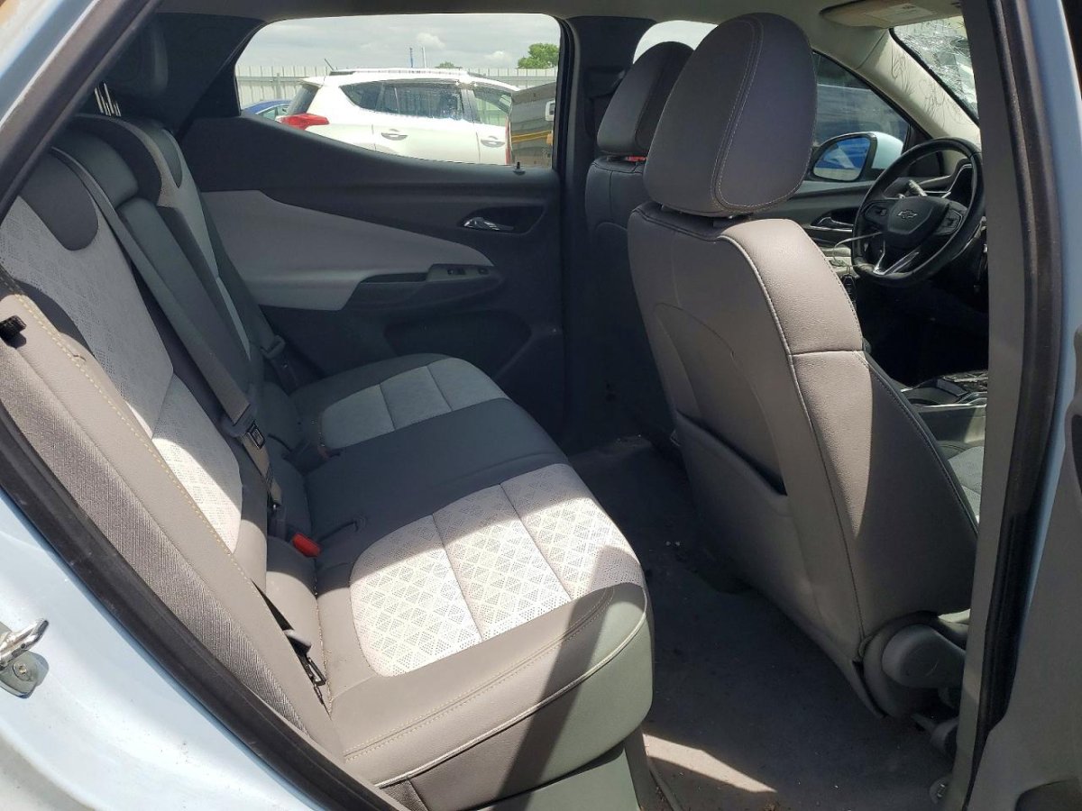 Chevrolet Bolt, Premier