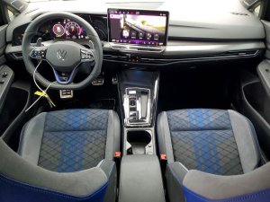 Volkswagen GOLF R BLACK EDITION