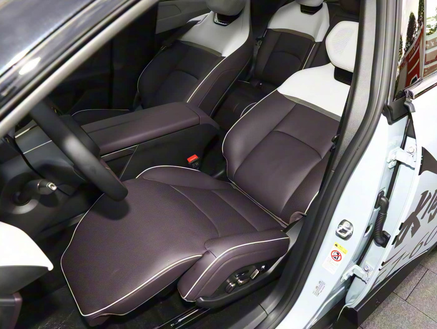 Mazda EZ-60 Hybrid