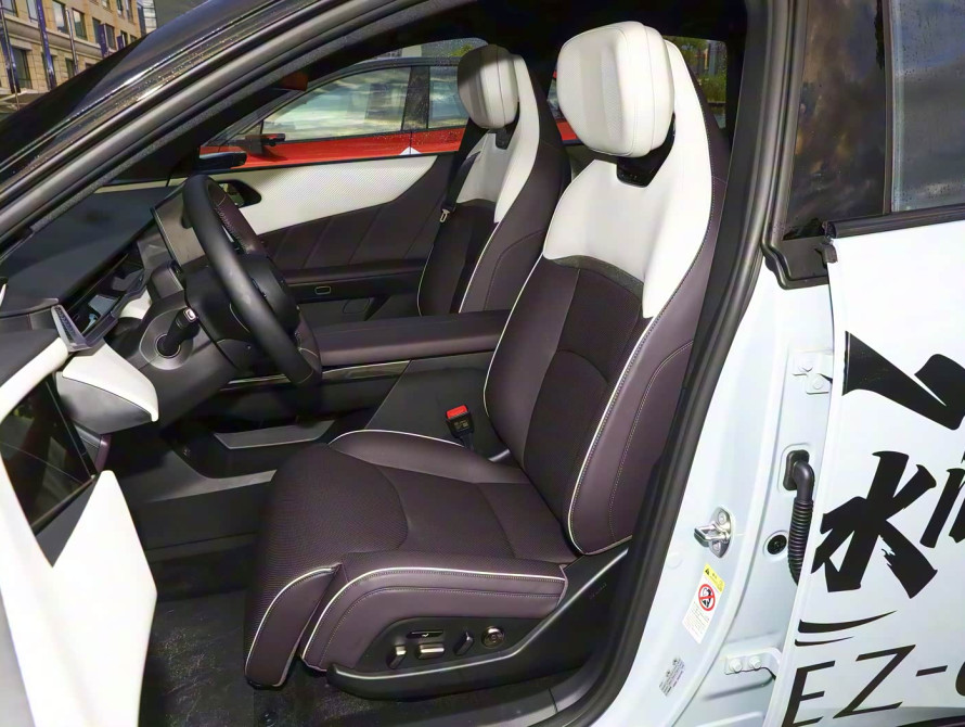 Mazda EZ-60 Hybrid