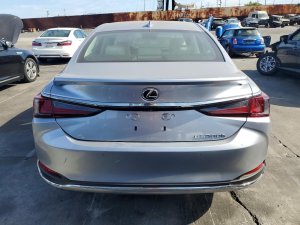 Lexus ES 300H BASE
