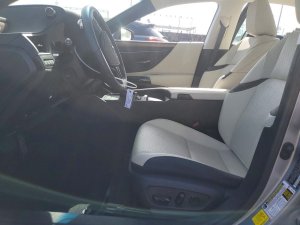Lexus ES 300H BASE